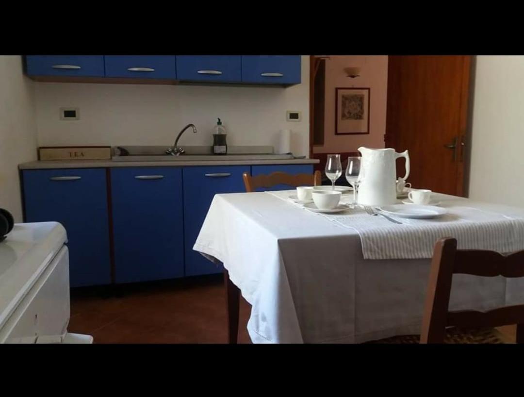 Linati'S Apartments Pollina Bagian luar foto